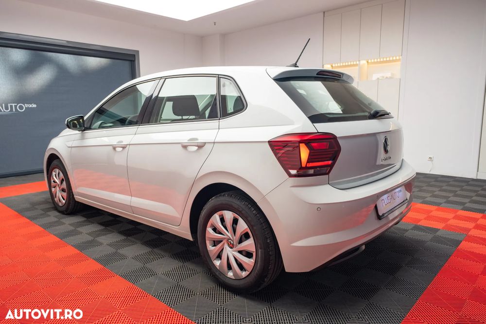 Volkswagen Polo - 5