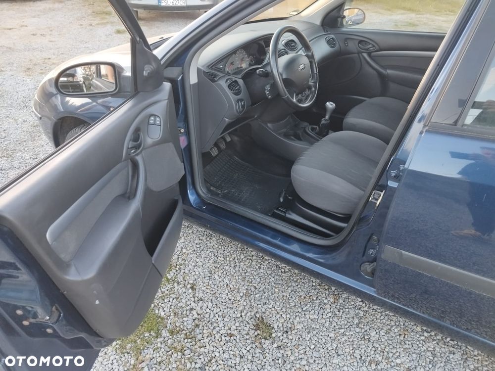 Ford Focus - 13