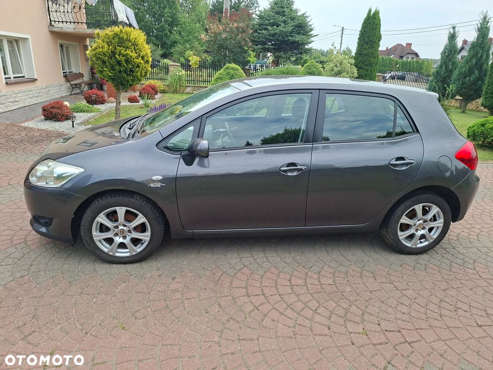 Toyota Auris 1.4 D-4D Terra - 8