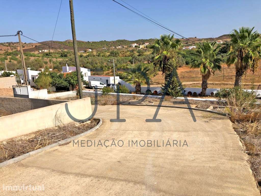 A estrear- Rio Seco - Moradia T3 com ampla cave e sótão - Grande imagem: 4/26