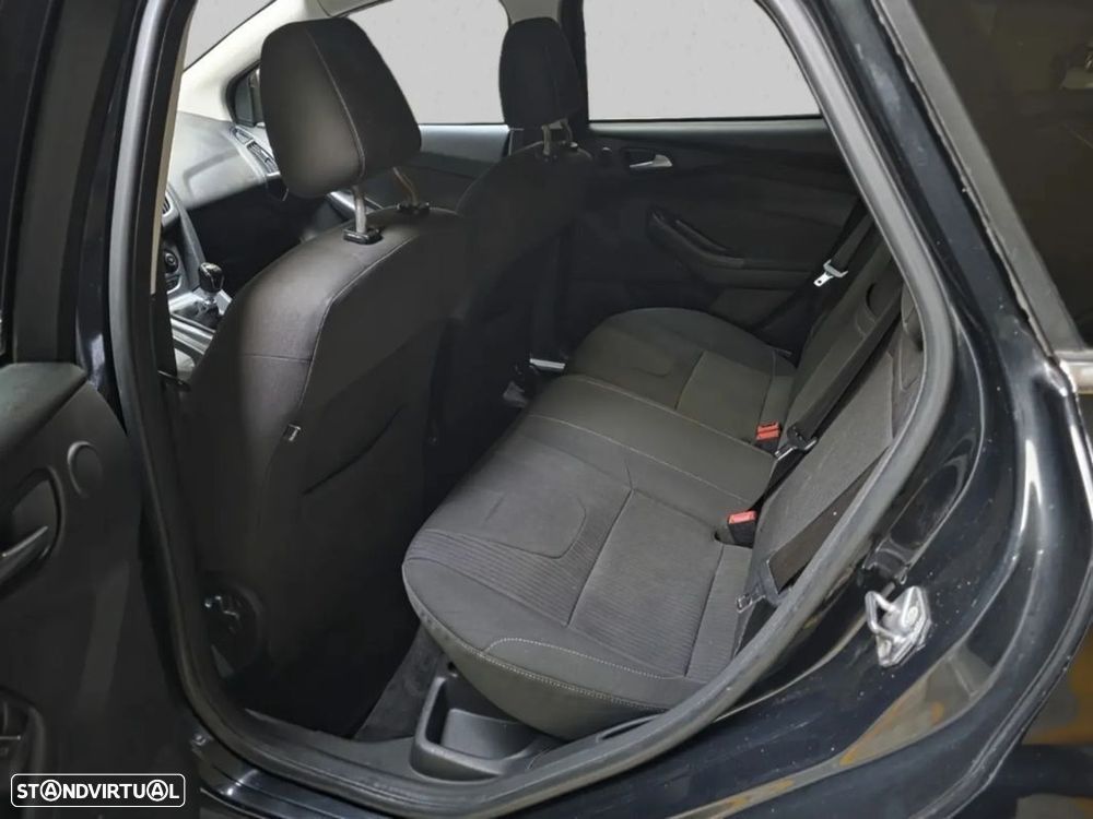 Ford Focus SW 1.6 TDCi DPF Titanium - 9