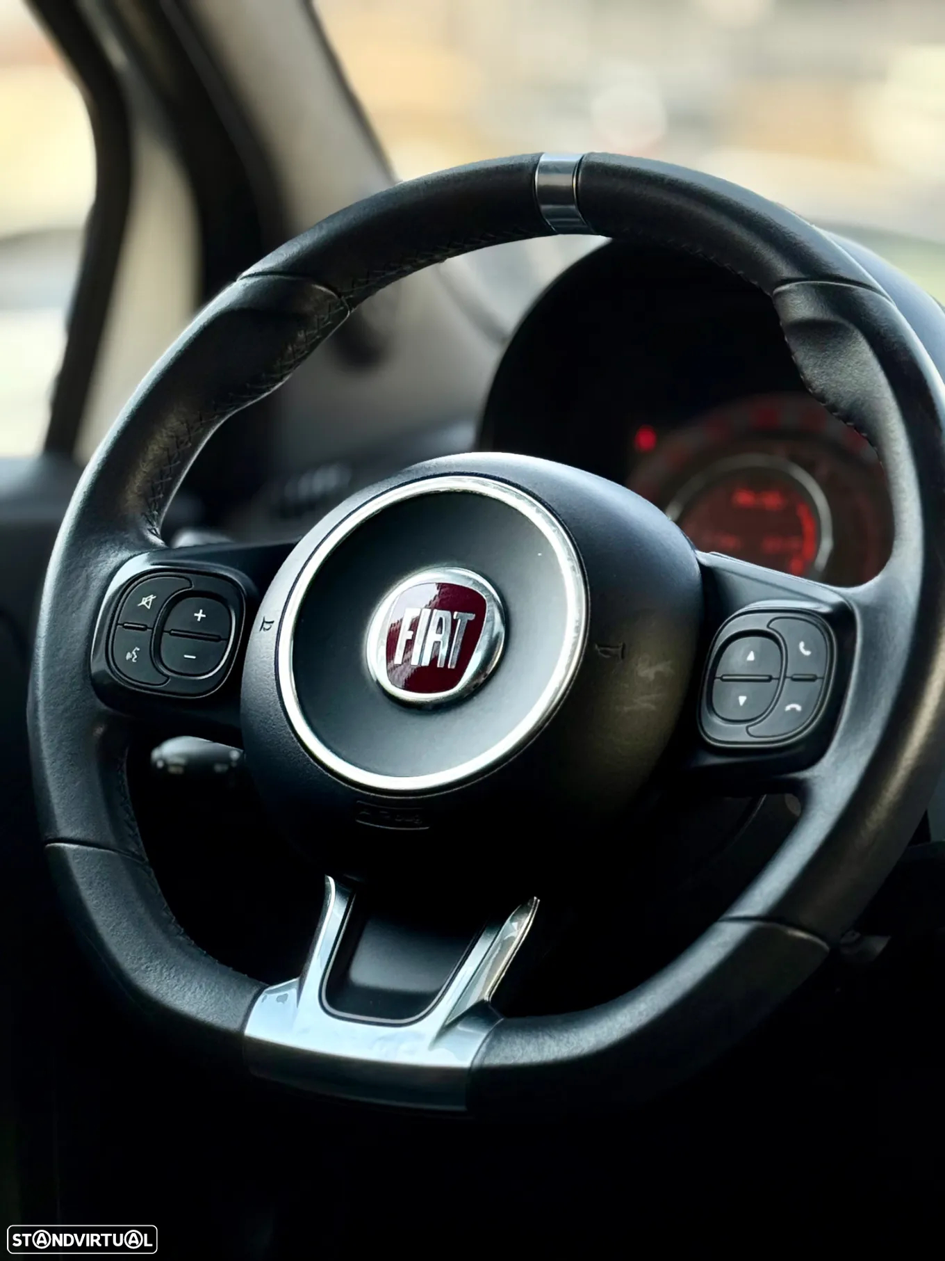 Fiat 500 1.0 Hybrid Connect - 32