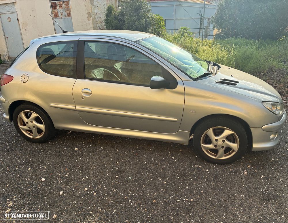 Peugeot 206 - 4