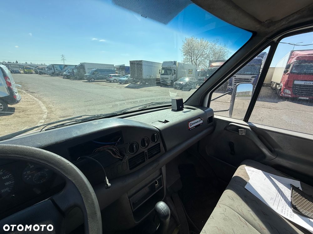 Volkswagen LT 28 SDI - 9