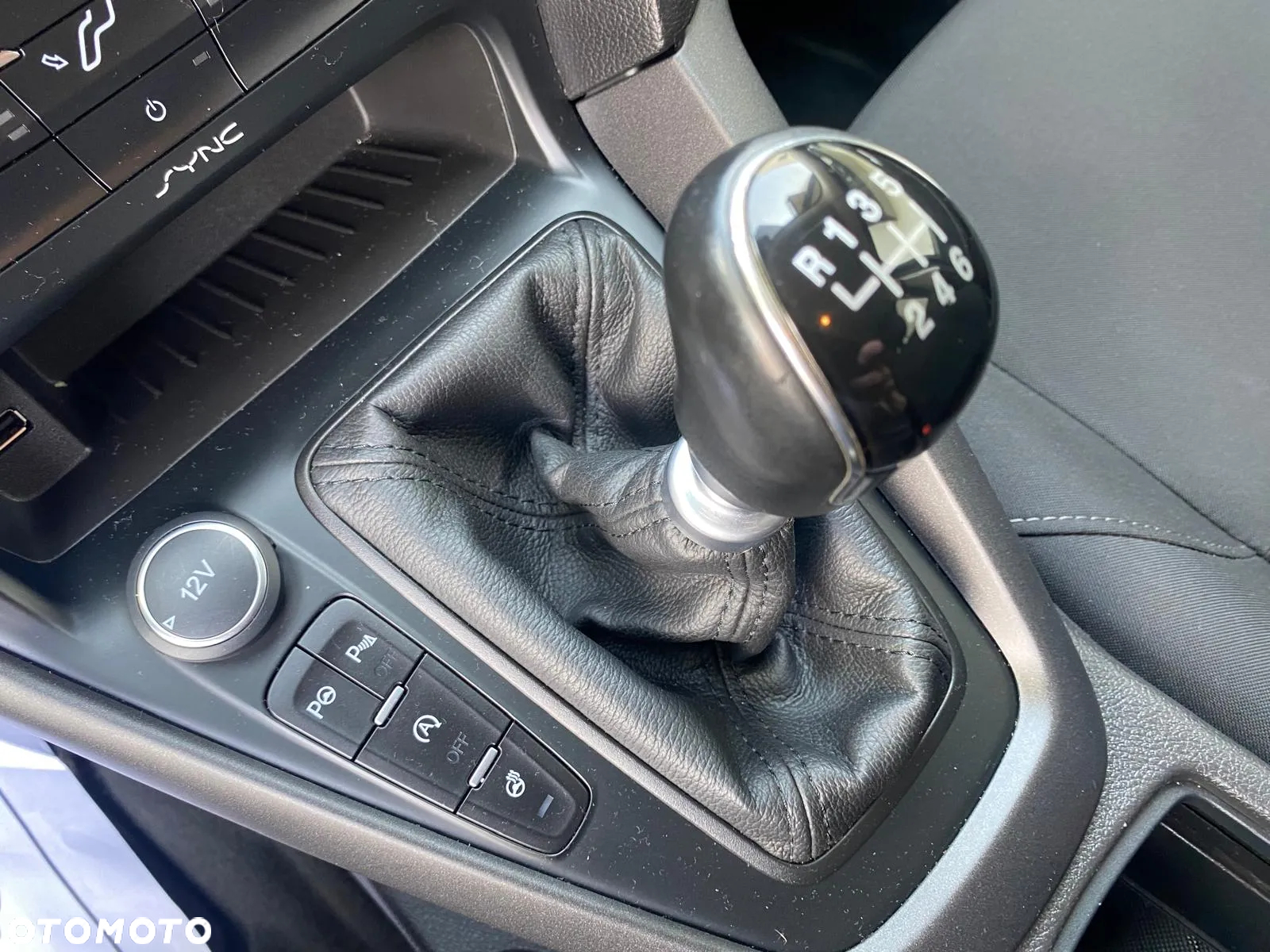 Ford Focus 1.0 EcoBoost Titanium ASS - 38