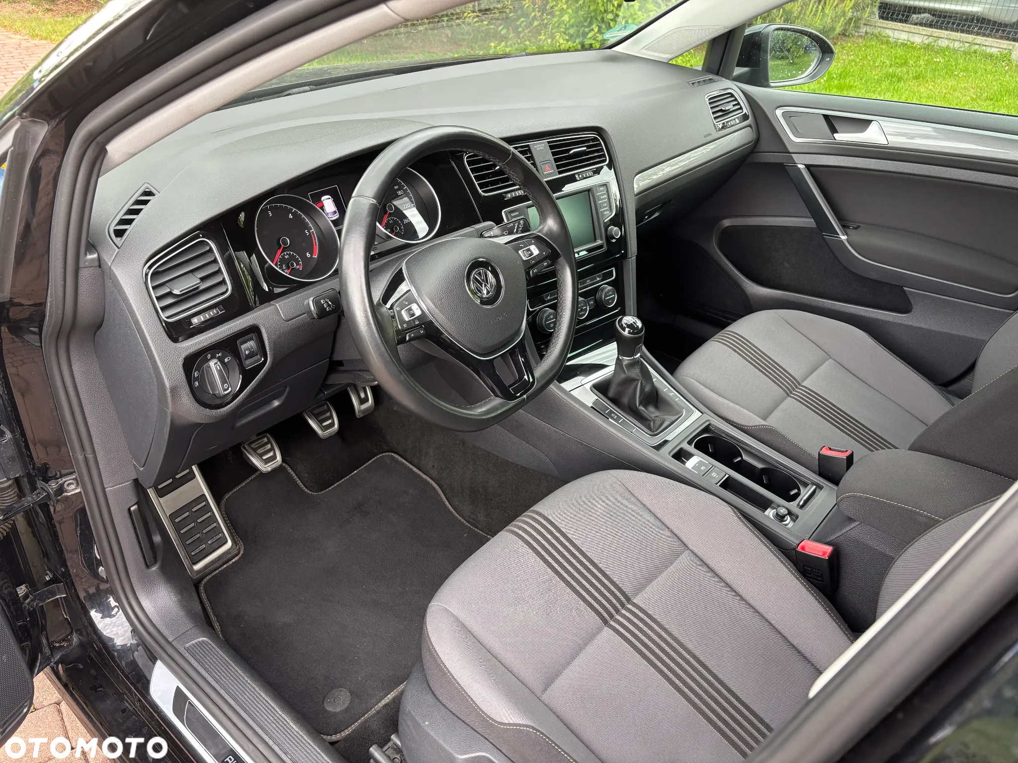 Volkswagen Golf 1.6 TDI BlueMotion Technology Allstar - 11