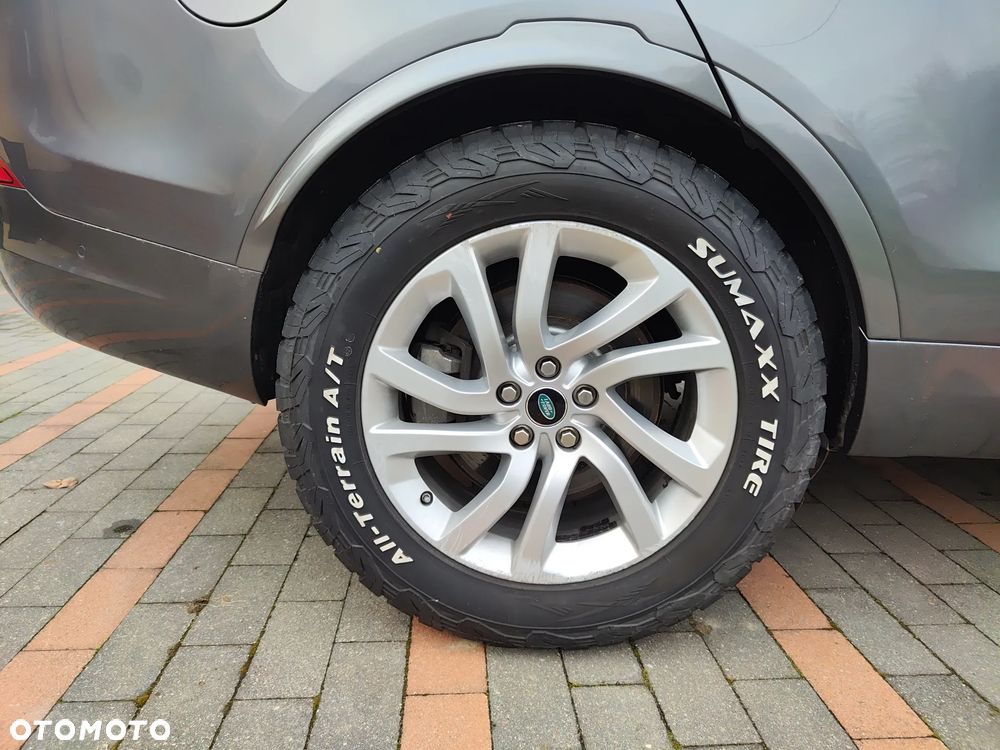 Land Rover Discovery 3.0 SDV6 SE - 25
