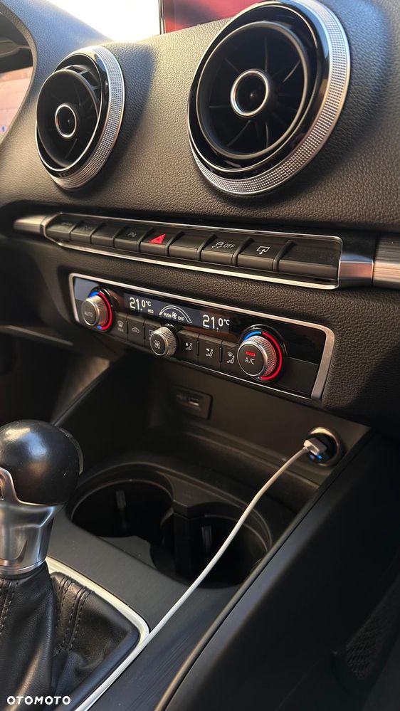 Audi A3 Sportback 2.0 TDI S tronic - 25