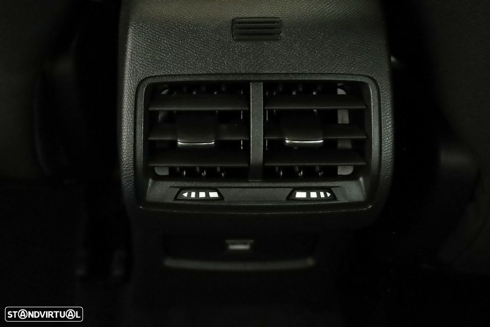 Citroën C4 X 1.5 BlueHDi Feel Pack EAT8 - 22