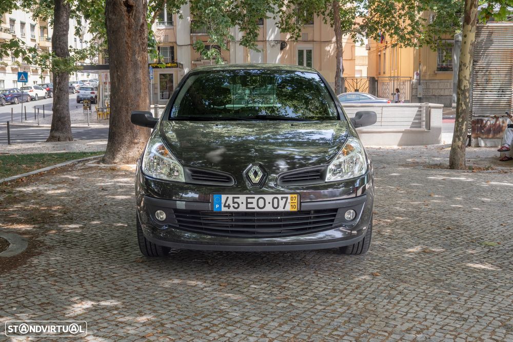 Renault Clio - 2
