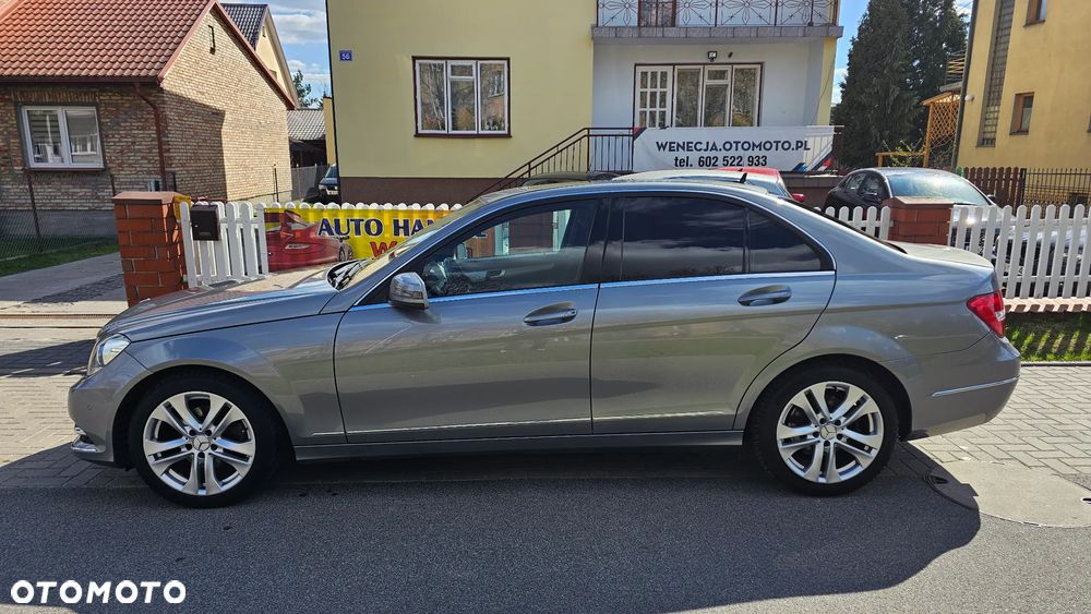 Mercedes-Benz Klasa C 200 CGI BlueEFFICIENCY Avantgarde - 7