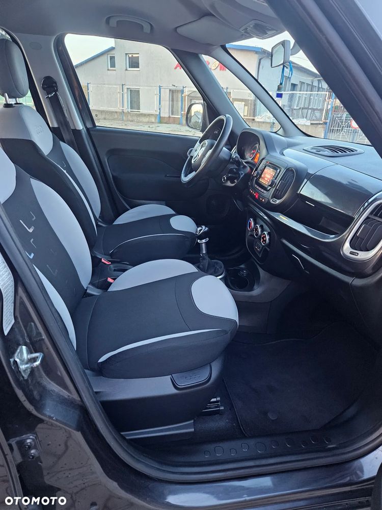 Fiat 500L 1.4 16V Urban Edition - 23