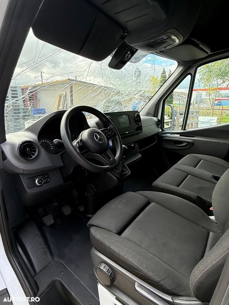 Mercedes-Benz SPRINTER - 8