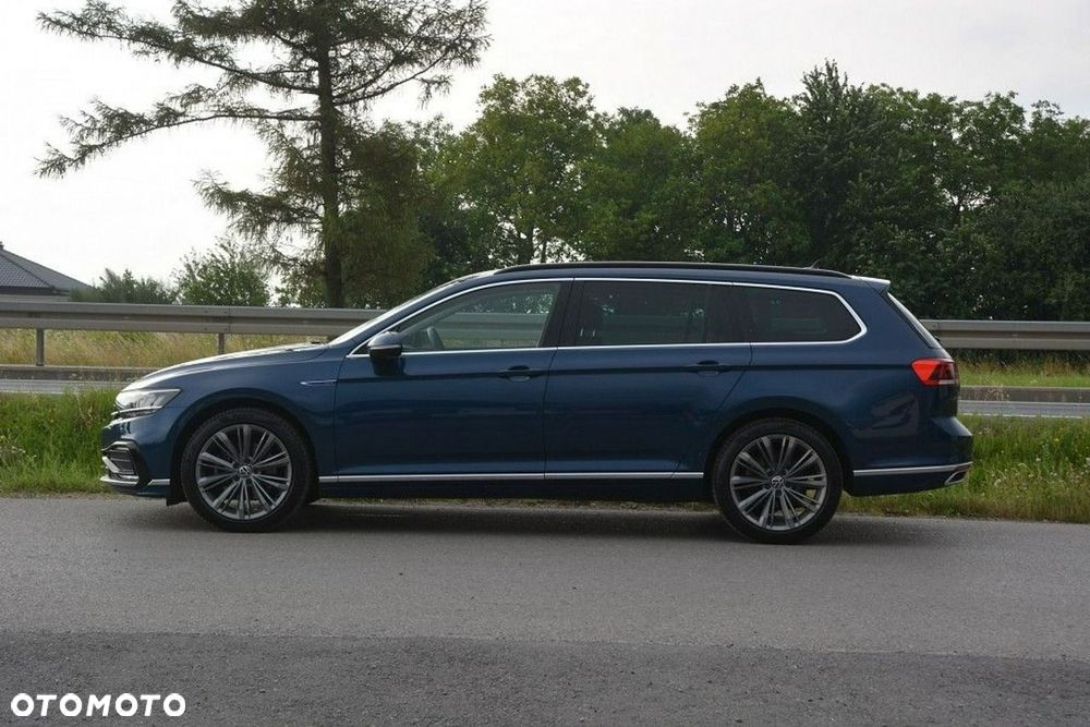 Volkswagen Passat - 3