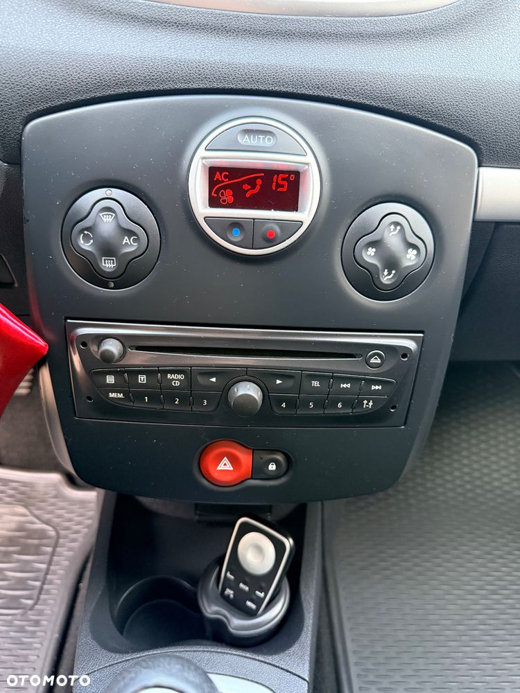 Renault Clio 1.2 16V 75 Dynamique - 18