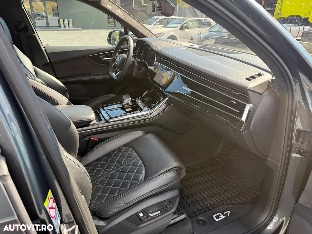 Audi Q7 3.0 60 TFSIe quattro Tiptronic S Line - 11