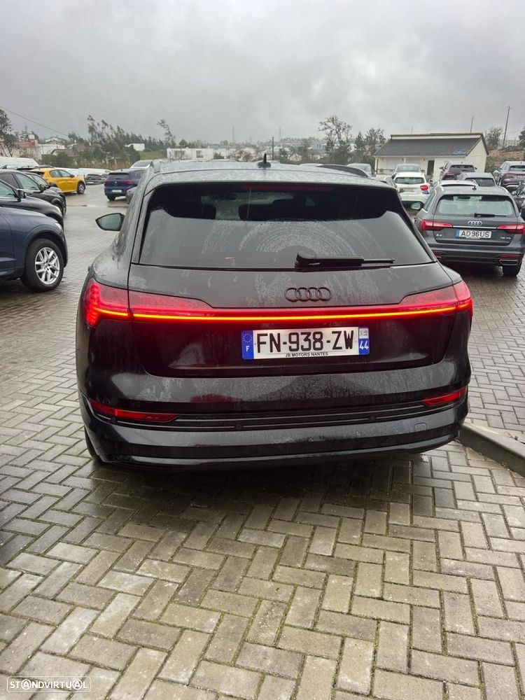 Audi e-tron 50 quattro S line - 4