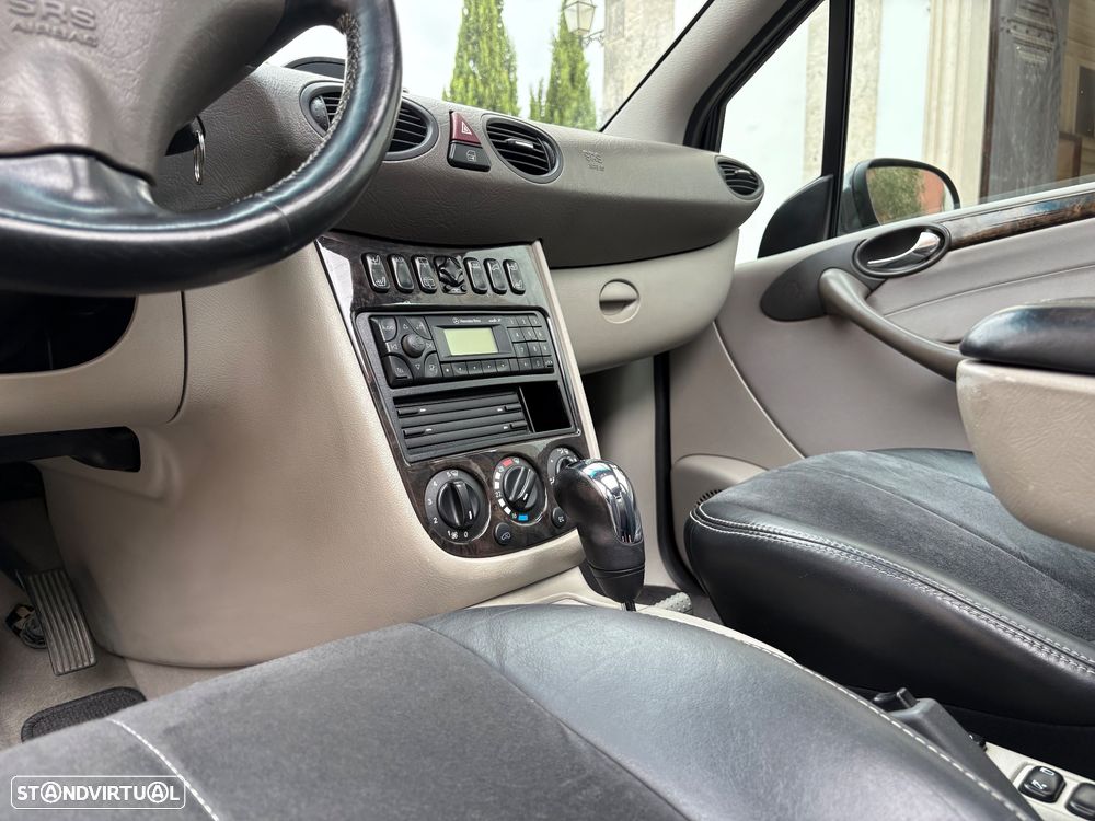 Mercedes-Benz A 190 - 9