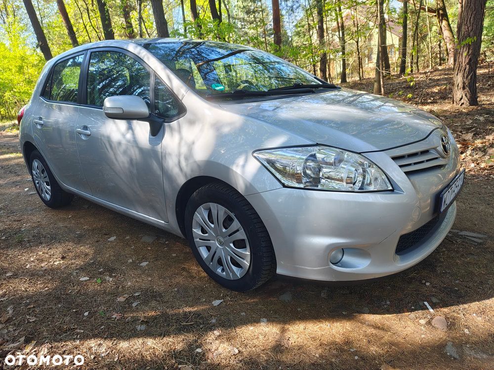 Toyota Auris - 2
