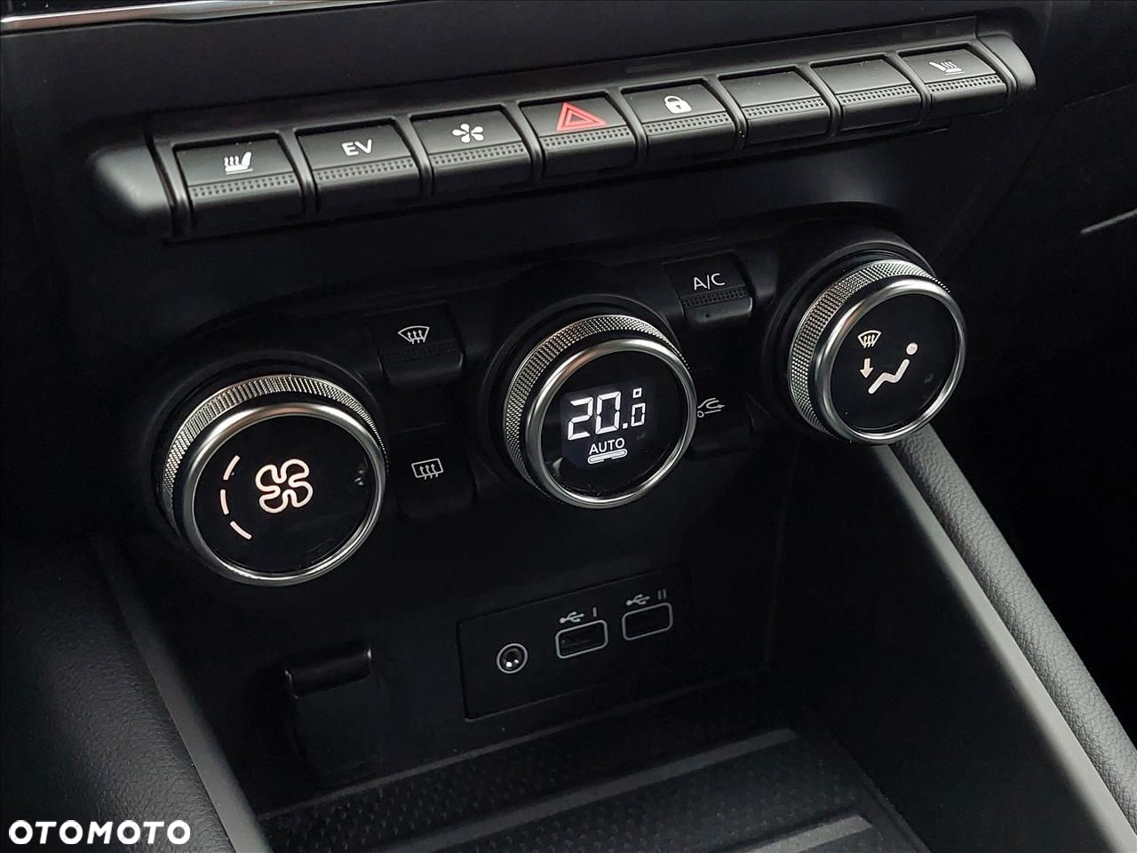 Renault Captur - 17
