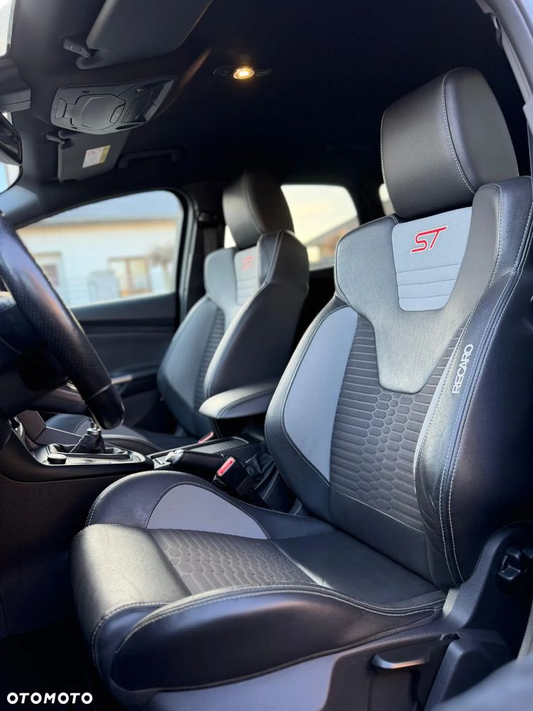 Ford Focus 2.0 TDCi ST - 13