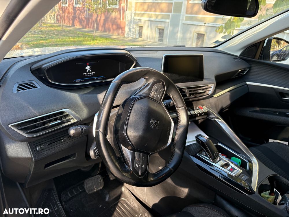 Peugeot 3008 1.5 BlueHDI S&S EAT8 Allure - 2