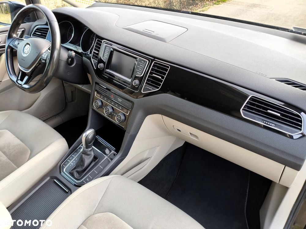 Volkswagen Golf Sportsvan - 14