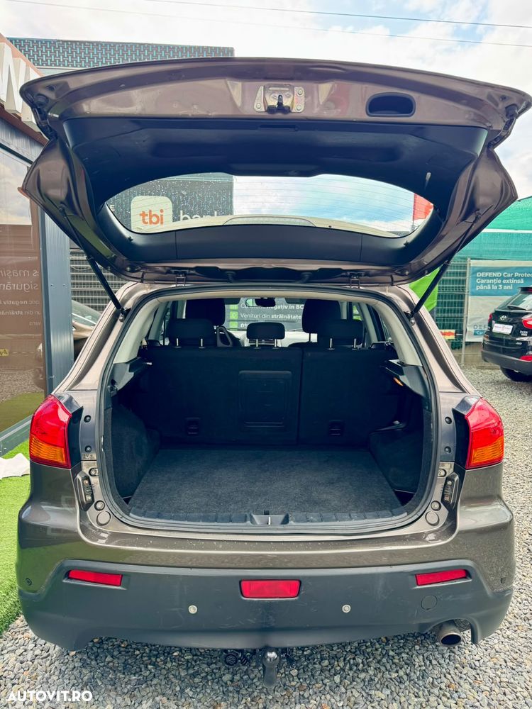 Mitsubishi ASX - 32