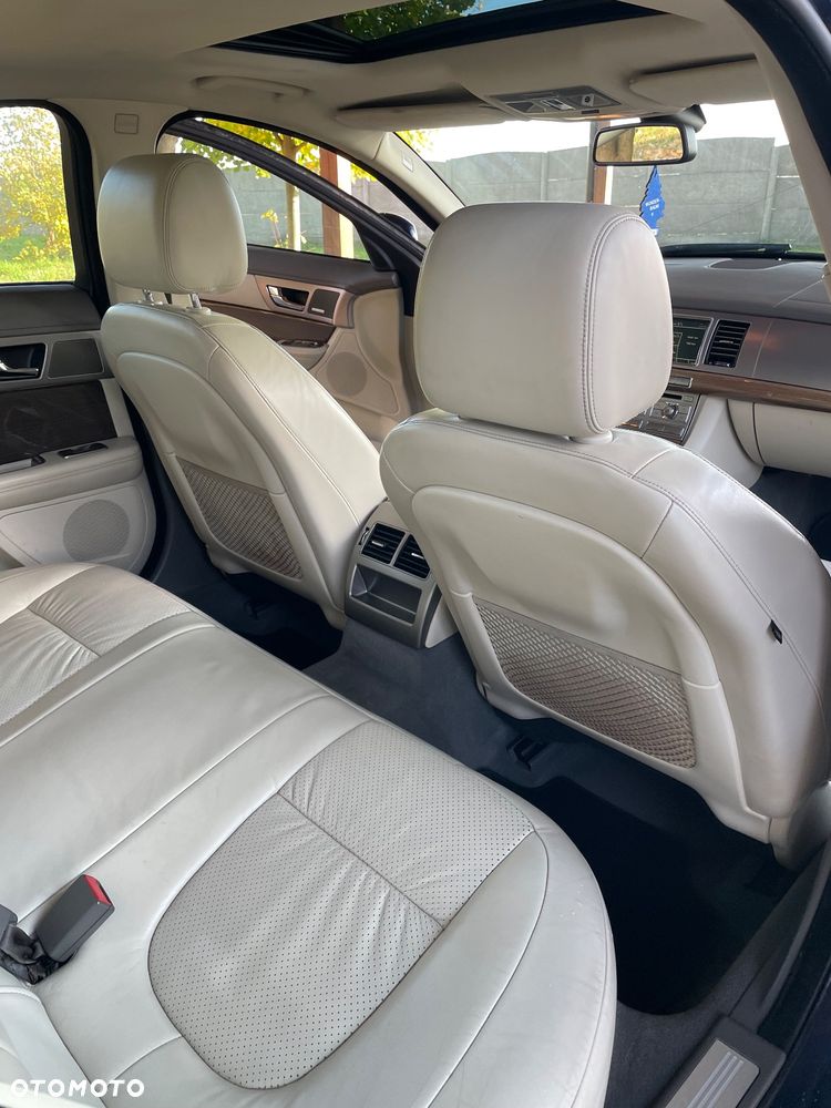 Jaguar XF 2.7 V6 D Premium Luxury - 15