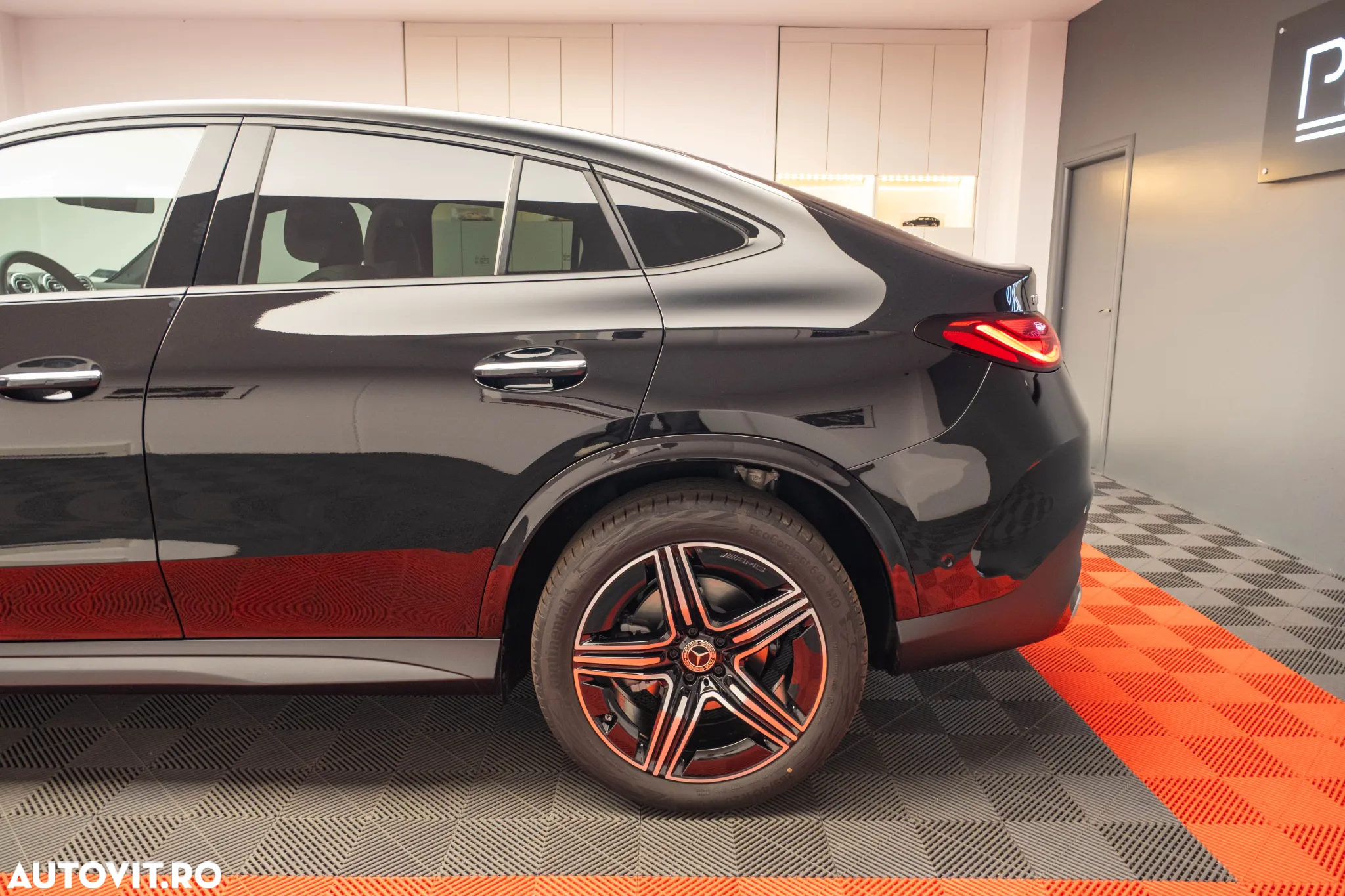 Mercedes-Benz GLC 220 d 4MATIC MHEV - 9