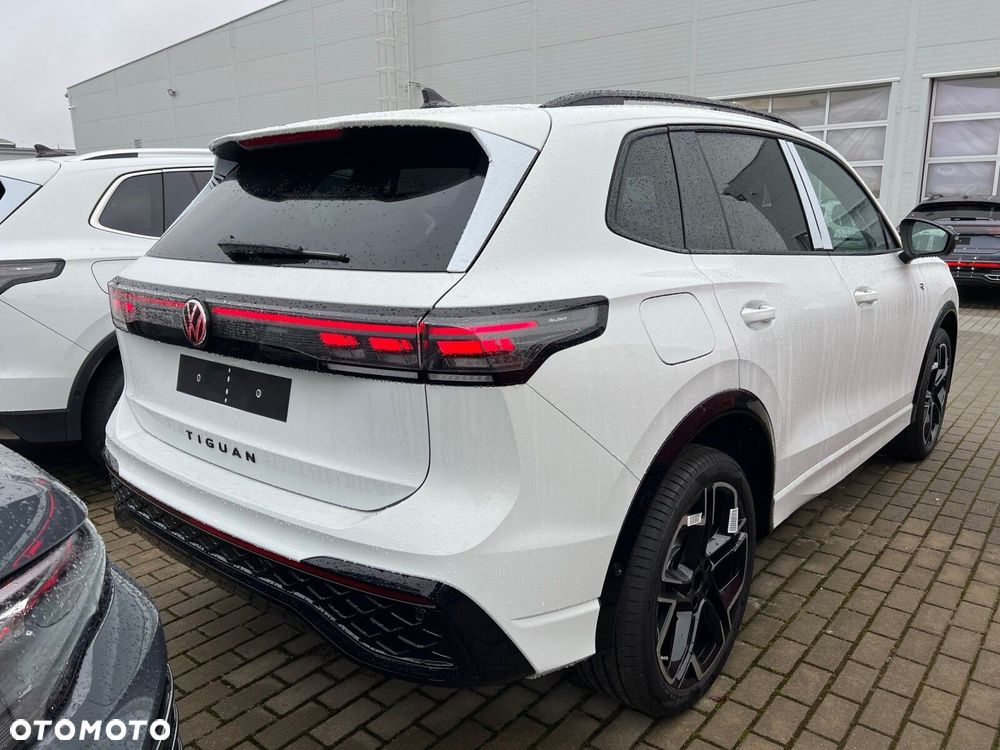 Volkswagen Tiguan - 4