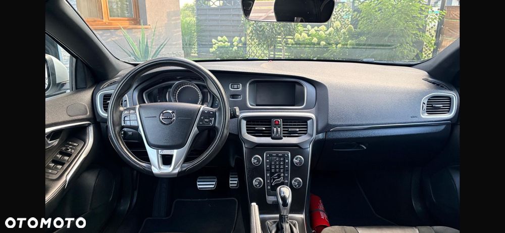 Volvo V40 D2 Geartronic RDesign - 15