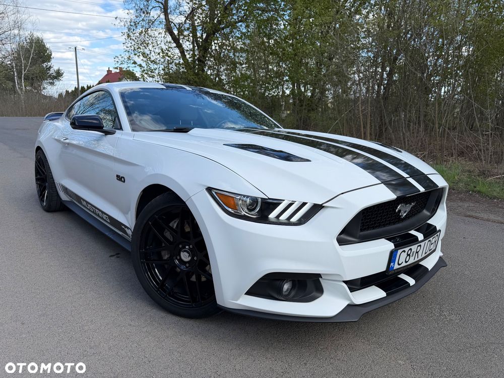 Ford Mustang 5.0 V8 GT - 2