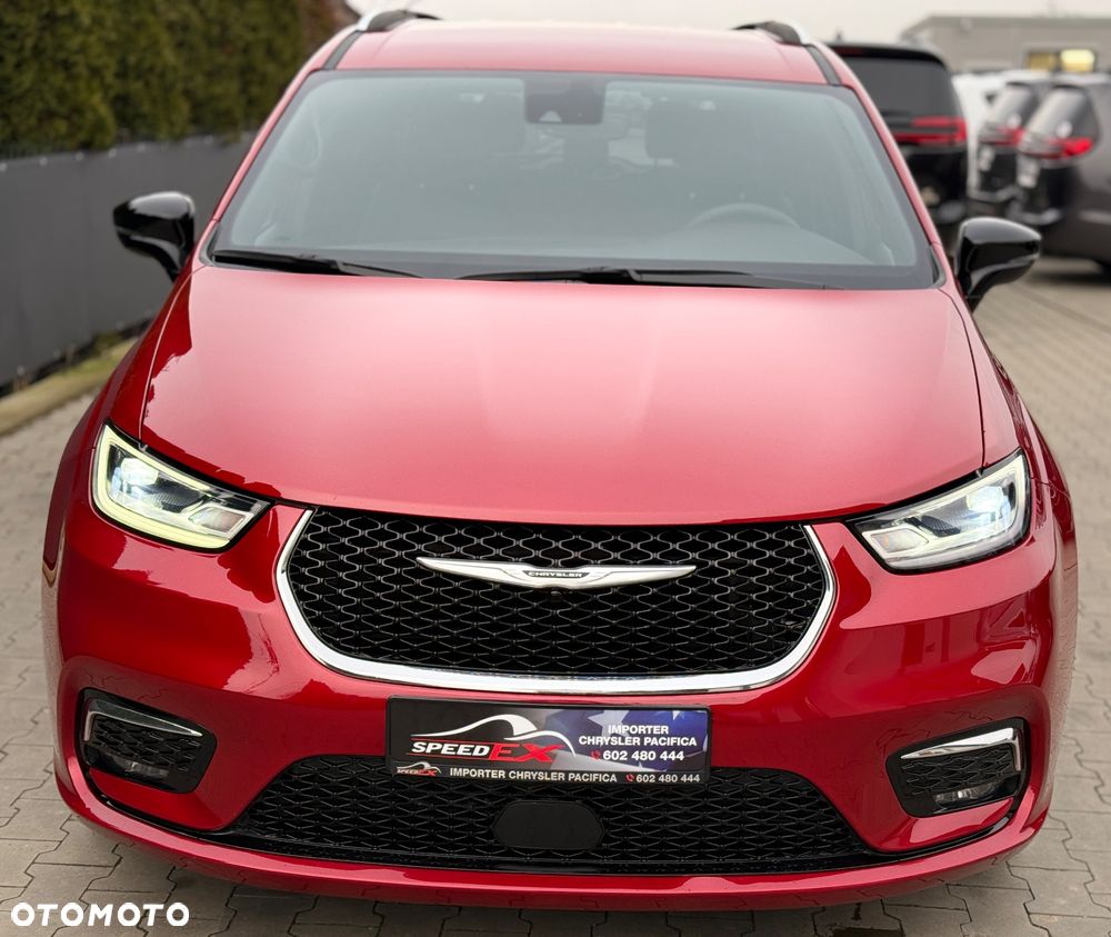 Chrysler Pacifica - 2