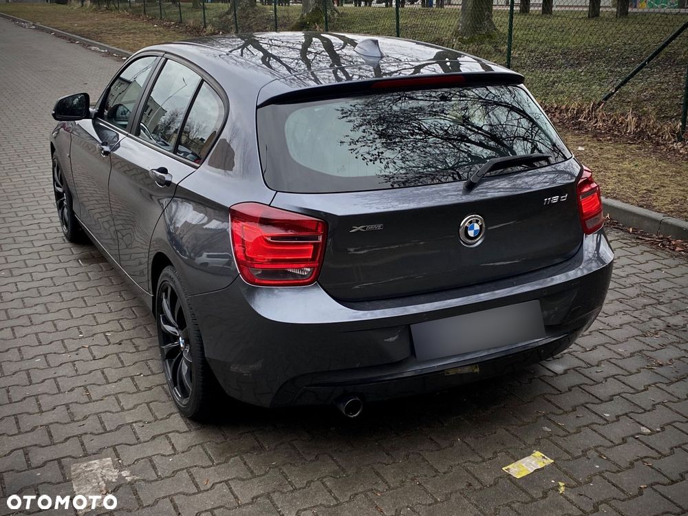 BMW Seria 1 118d DPF Edition Sport - 14