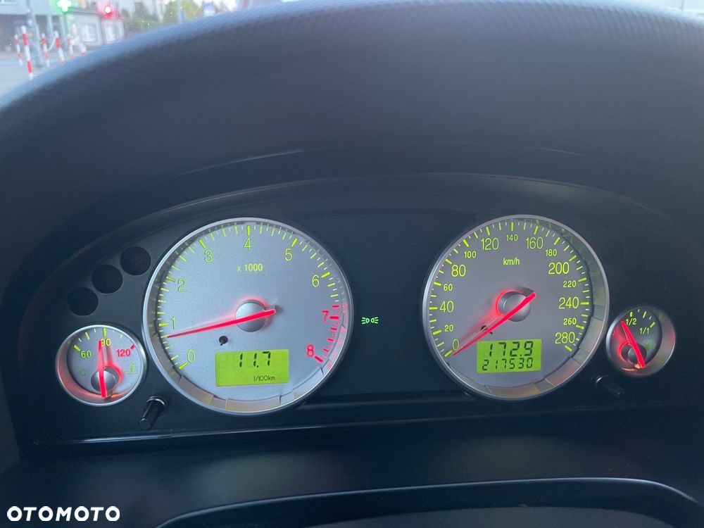 Ford Mondeo V6 ST 220 - 12