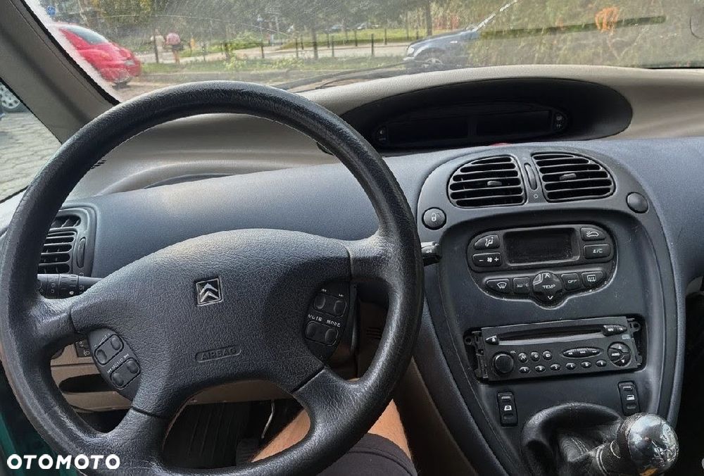 Citroën Xsara Picasso 1.8i Exclusive - 8