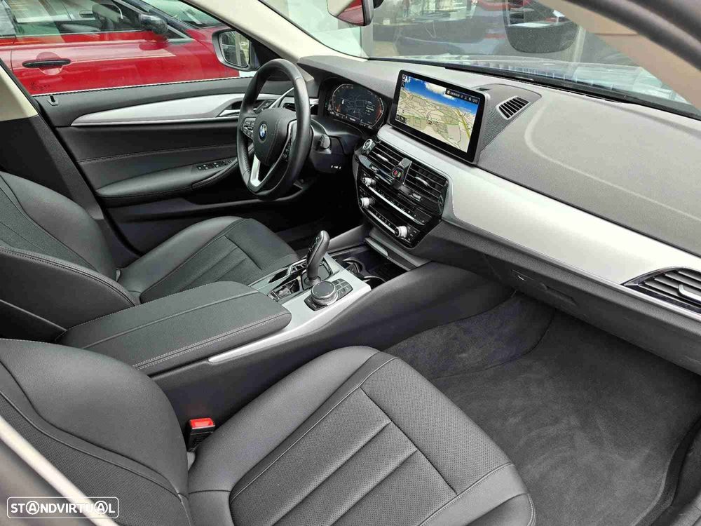 BMW 520 d Auto - 11
