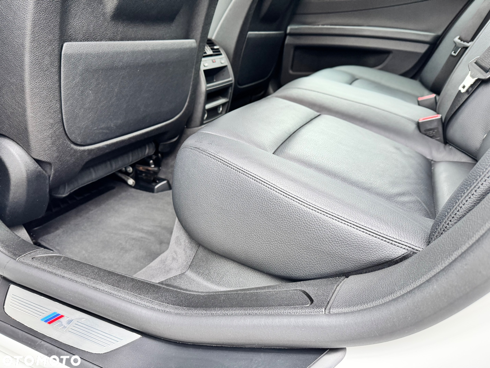 BMW Seria 7 740i - 16
