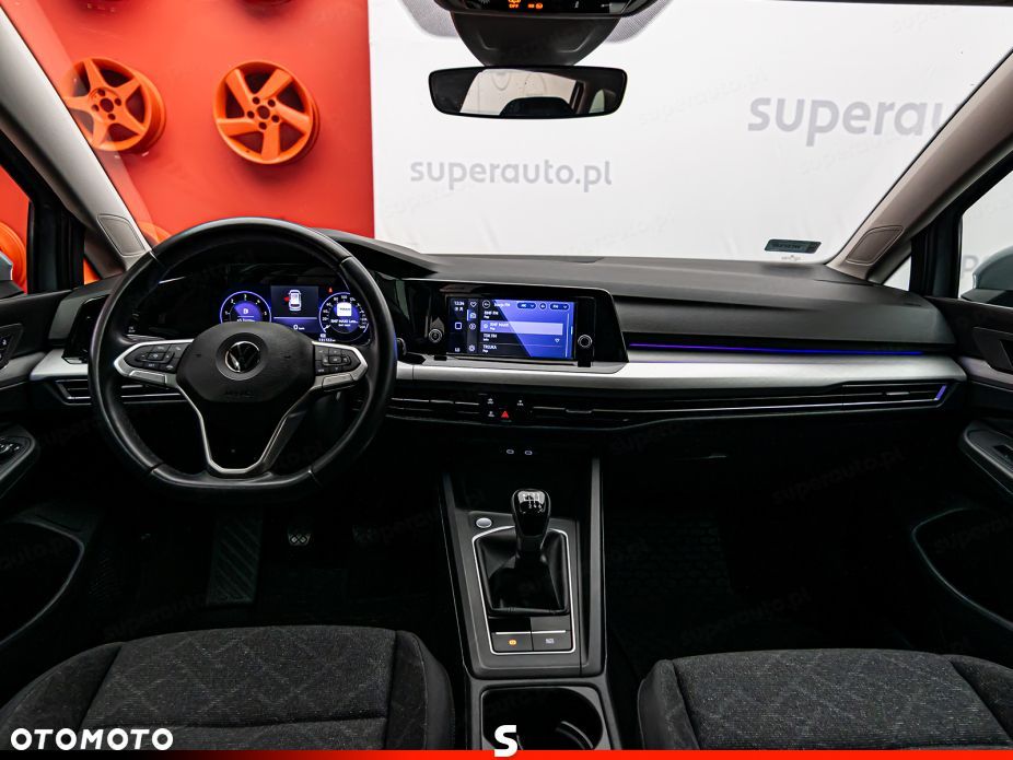 Volkswagen Golf - 10