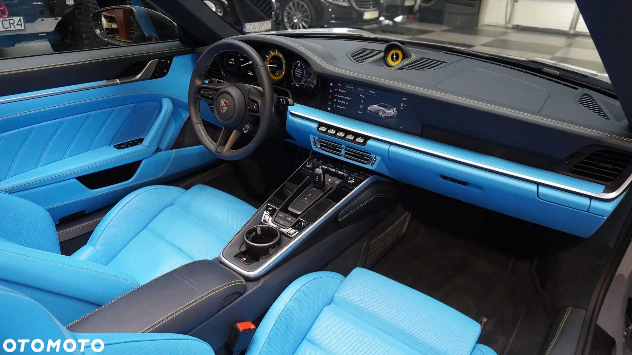 Porsche 911 Carrera Turbo S Cabrio - 7