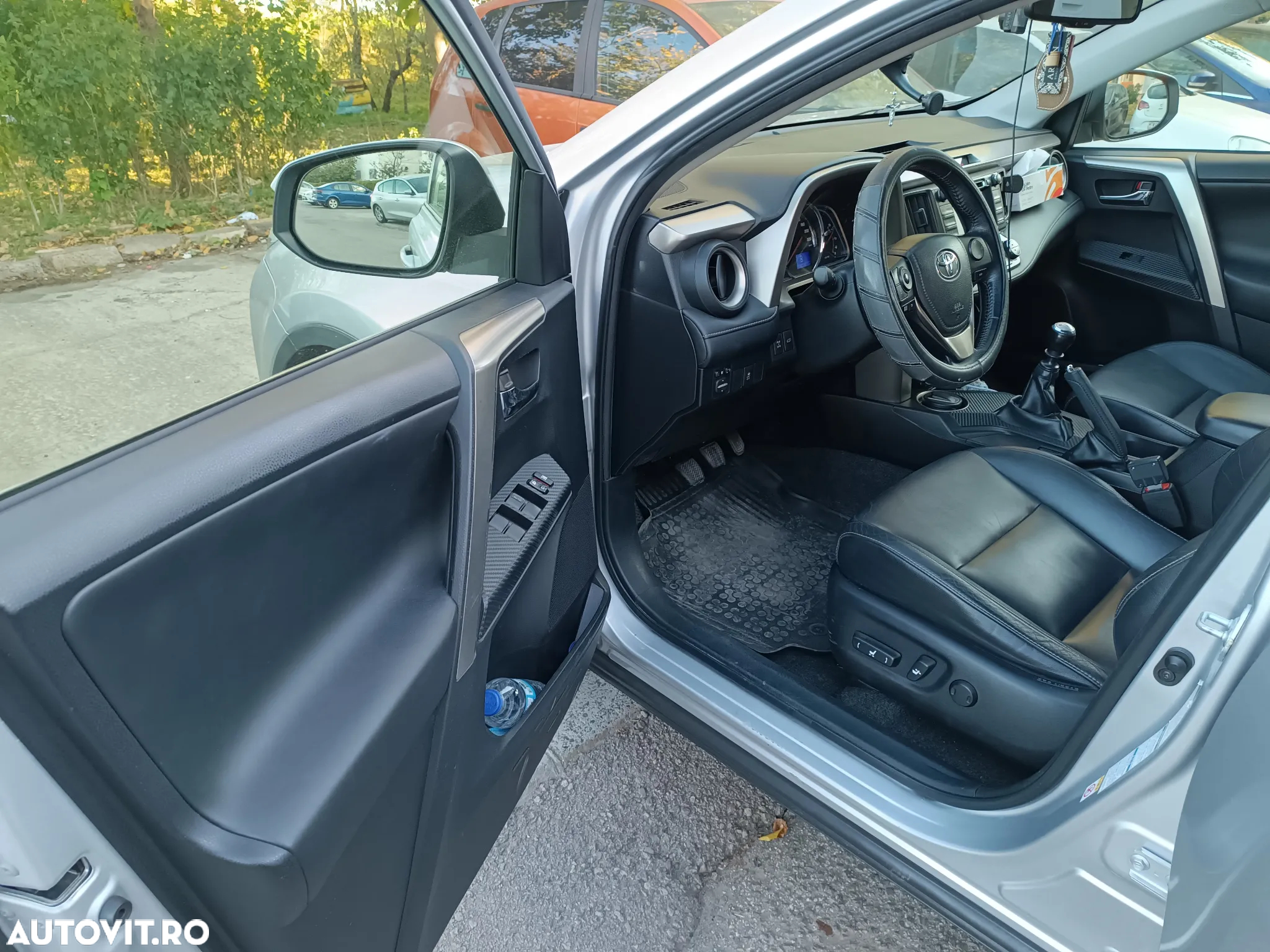 Toyota RAV4 - 4