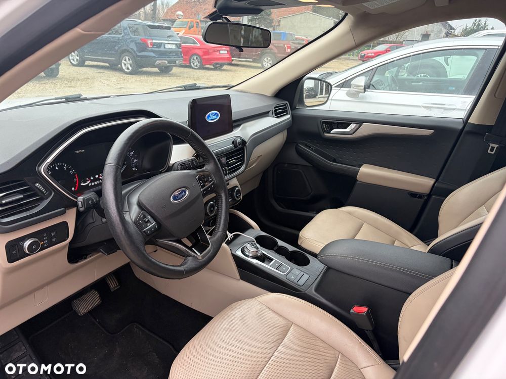 Ford Kuga - 9