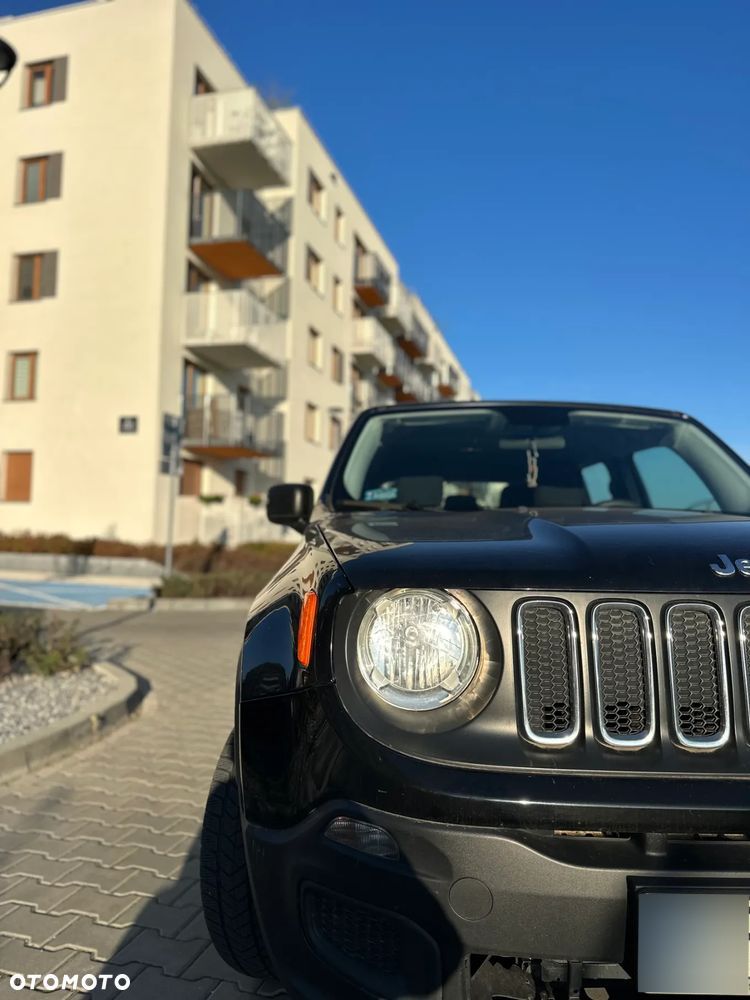 Jeep Renegade 1.6 E-TorQ Sport FWD - 3