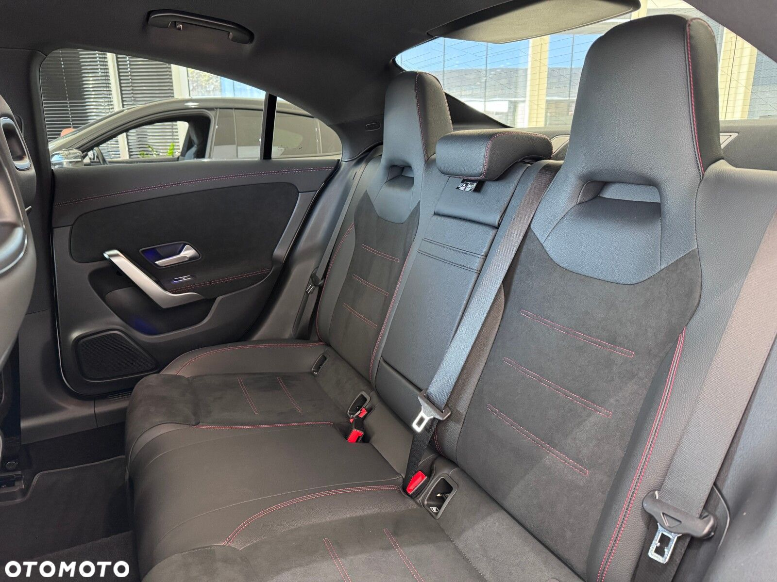 Mercedes-Benz CLA 200 AMG Line 7G-DCT - 12
