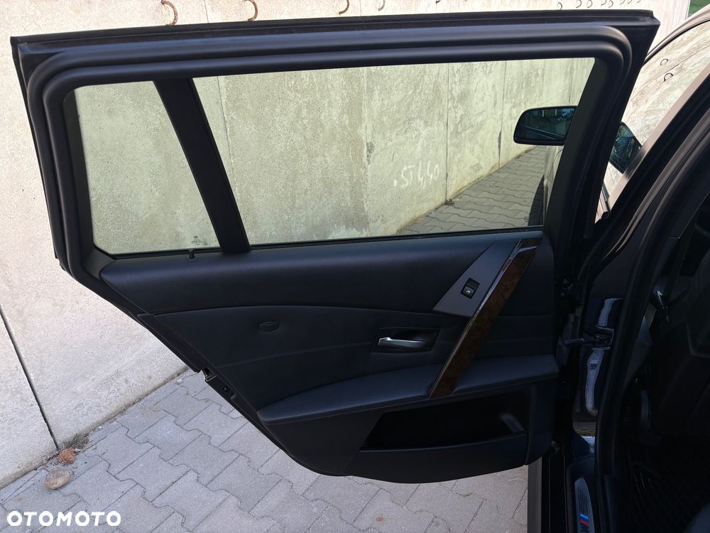 BMW Seria 5 530d - 31