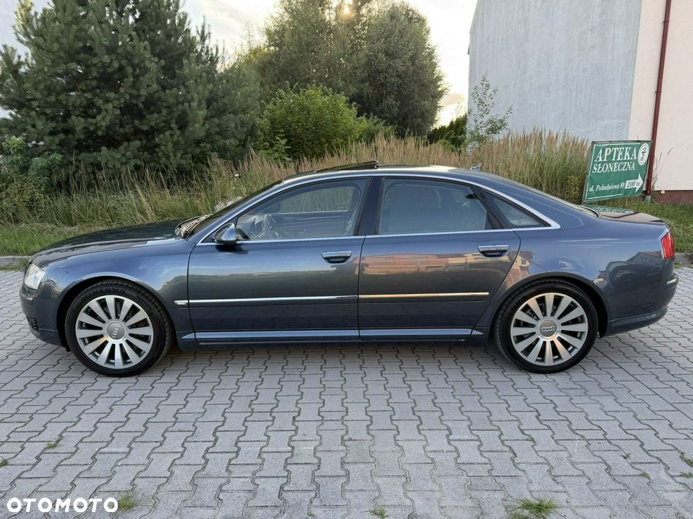 Audi A8 - 7