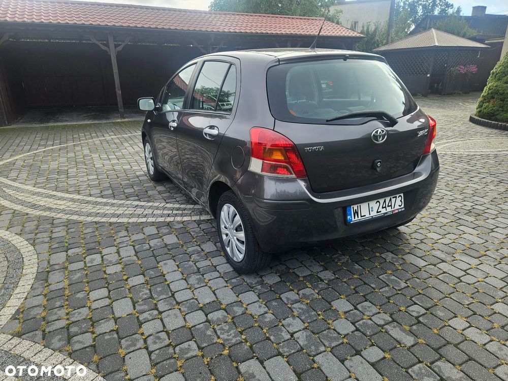 Toyota Yaris 1.33 Luna - 5