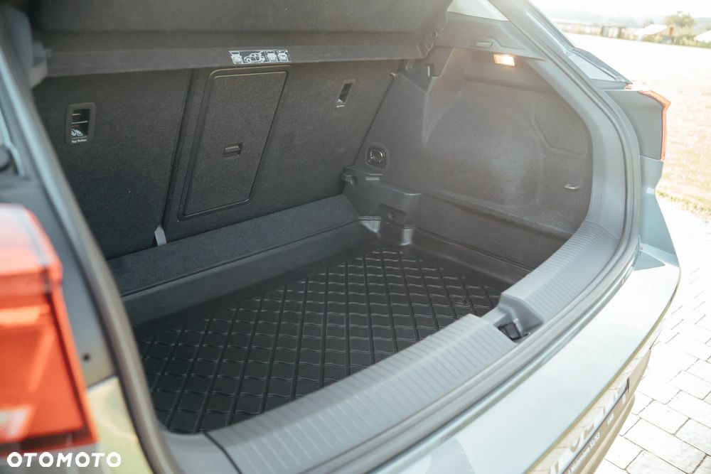 Volkswagen T-Roc ver-1-5-tsi-gpf-act-advance - 12