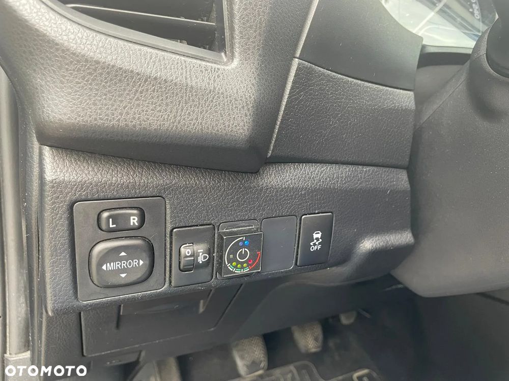 Toyota Corolla 1.6 Active - 21